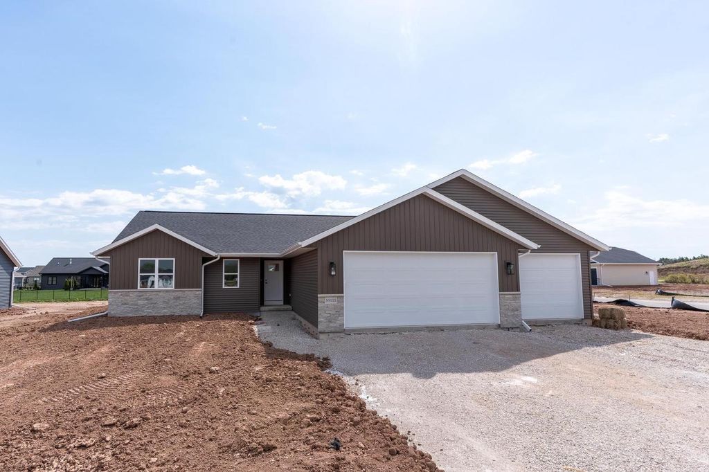 Photo of N9222 Anton STREET, Appleton, WI 54915 (MLS # 50325634)