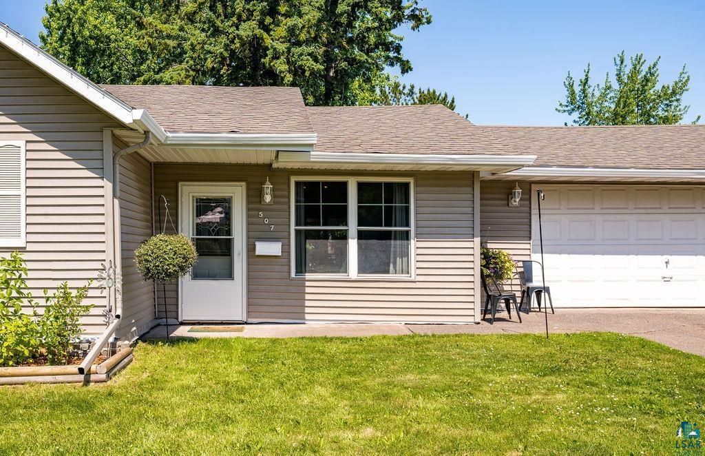 Photo of 507 6th Ave E AVE, Superior, WI 54880 (MLS # 6126836)