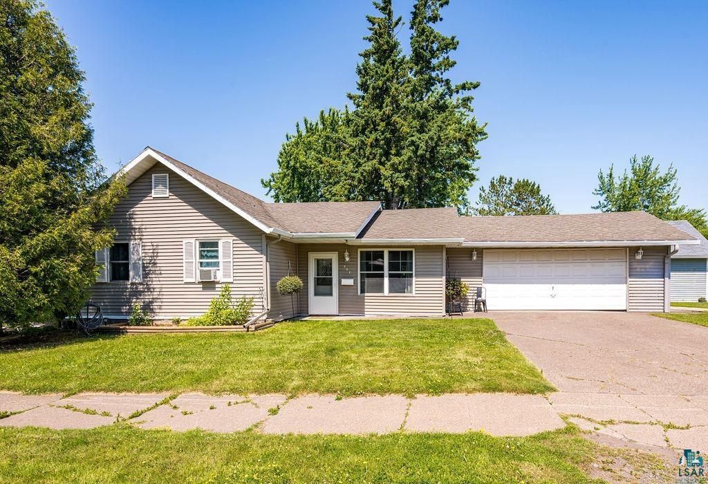 Photo of 507 6th Ave E AVE, Superior, WI 54880 (MLS # 6126836)