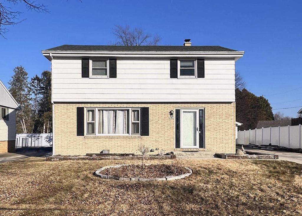 Photo of 3321 N 8th STREET, Sheboygan, WI 53083 (MLS # 50321174)