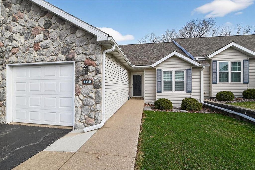 Photo of 185 N Musket Ridge DRIVE, Sun Prairie, WI 53590 (MLS # 2018757)