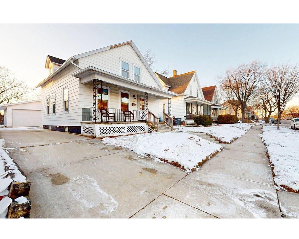 Photo of 1324 N 17th STREET, Sheboygan, WI 53081 (MLS # 1949087)