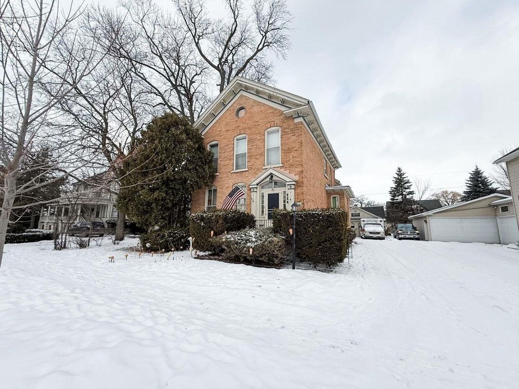 Photo of 225 Sheboygan STREET, Fond Du Lac, WI 54935 (MLS # 50320879)