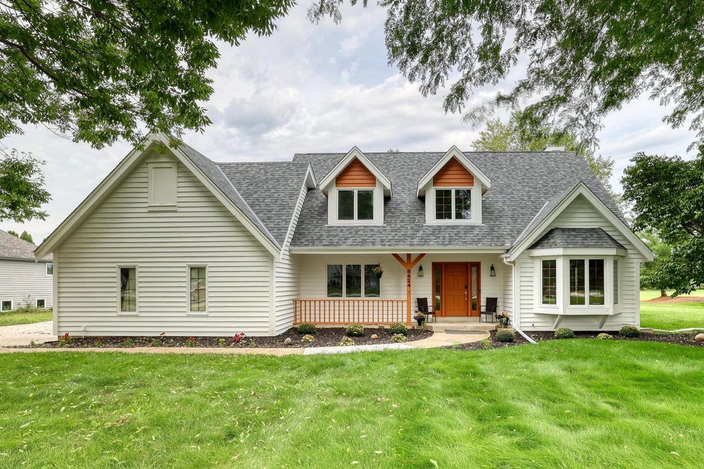Photo of 8424 S 68th STREET, Franklin, WI 53132 (MLS # 1983798)