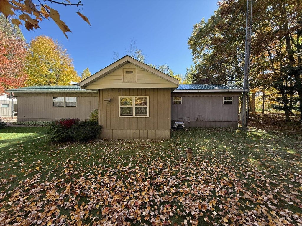 Photo of 630 Kulczyski LANE, Armstrong Creek, WI 54103 (MLS # 50333870)