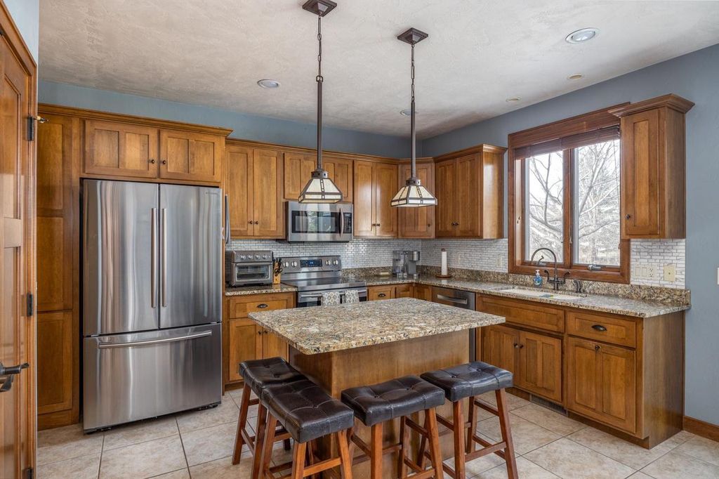 Photo of N9221 Phlox DRIVE, Appleton, WI 54915 (MLS # 50322088)