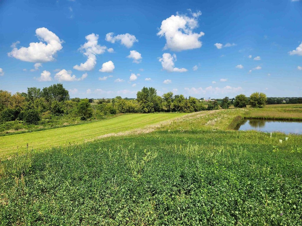 Photo of L7 Richard COURT, Deforest, WI 53532 (MLS # 2033328)