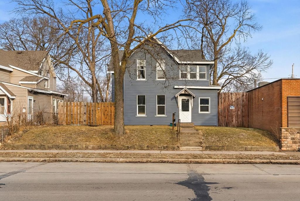 Photo of 220-222 Copeland AVENUE, La Crosse, WI 54603 (MLS # 1952874)