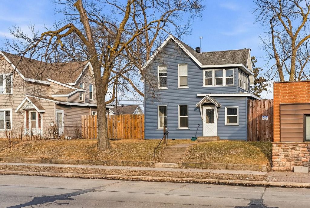 Photo of 220-222 Copeland AVENUE, La Crosse, WI 54603 (MLS # 1952874)