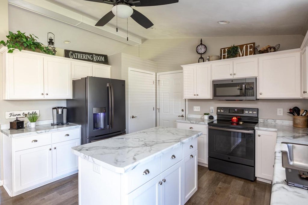 Photo of W6422 Lilac LANE, Greenville, WI 54942 (MLS # 50334737)