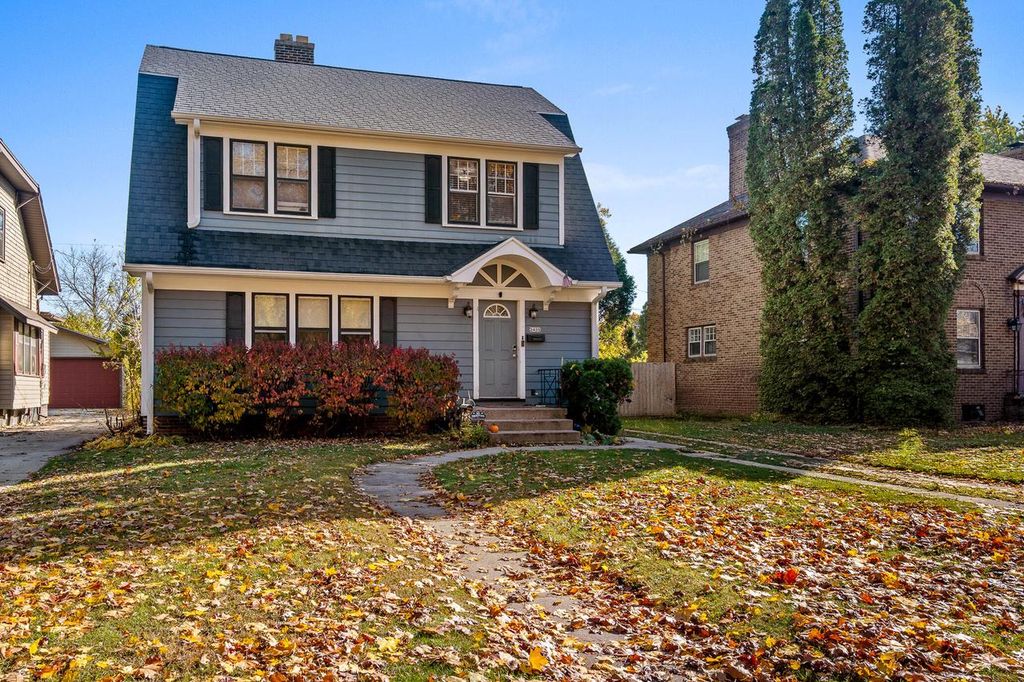 Photo of 2425 N 9th STREET, Sheboygan, WI 53083 (MLS # 1942538)