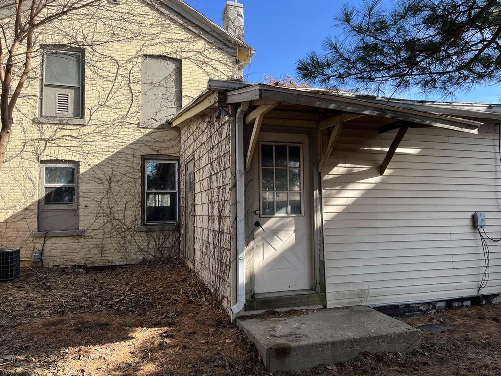 Photo of 212 N 4th STREET, Watertown, WI 53094 (MLS # 1951098)