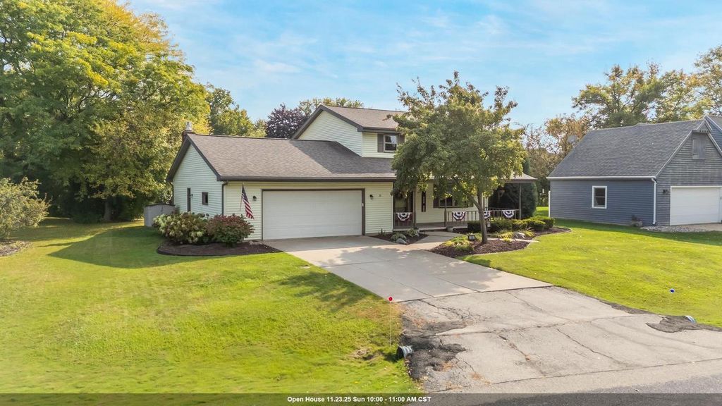 Photo of 35 Greves COURT, WI 54914 (MLS # 50316368)