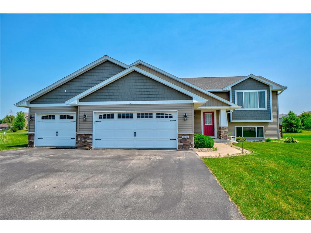 Photo of 1004 Wyoming STREET, Roberts, WI 54023 (MLS # 7105612)