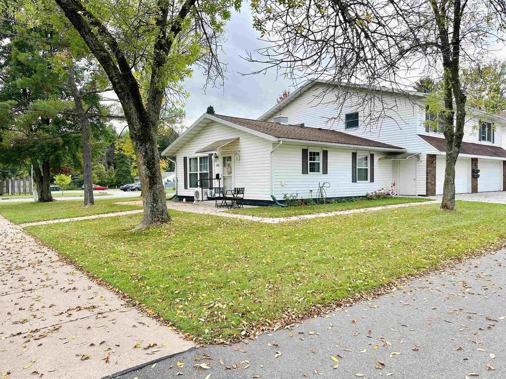 Photo of 400 Frederick Street North St, Stevens Point, WI 54481 (MLS # 22504538)