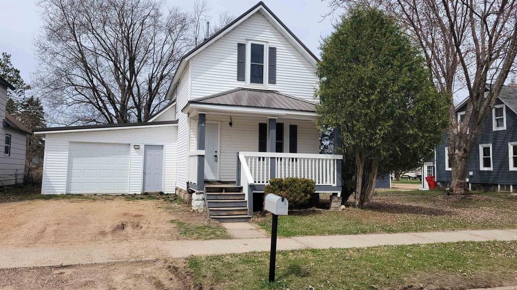 Photo of 1320 Arctic STREET, Antigo, WI 54409 (MLS # 22600603)