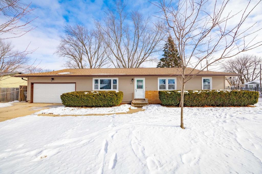Photo of 1993 Meadow DRIVE, Beloit, WI 53511 (MLS # 2015913)