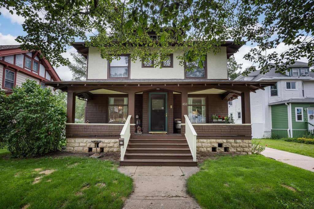 Photo of 453 Central AVENUE, Beloit, WI 53511 (MLS # 2027289)