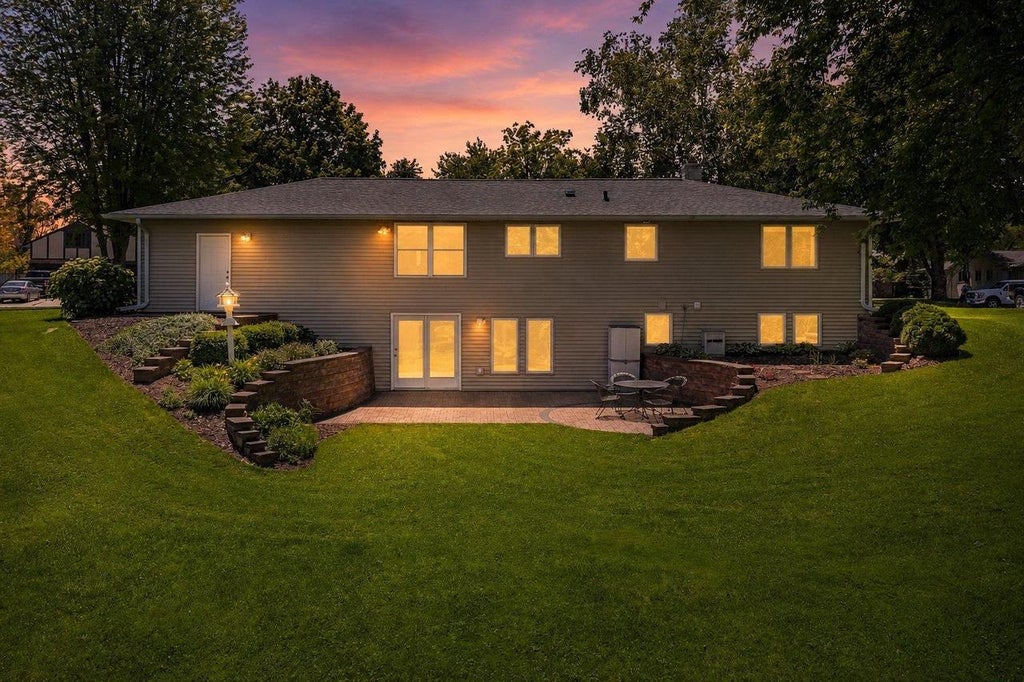 Photo of 2758 Otto COURT, Green Bay, WI 54313 (MLS # 50328012)