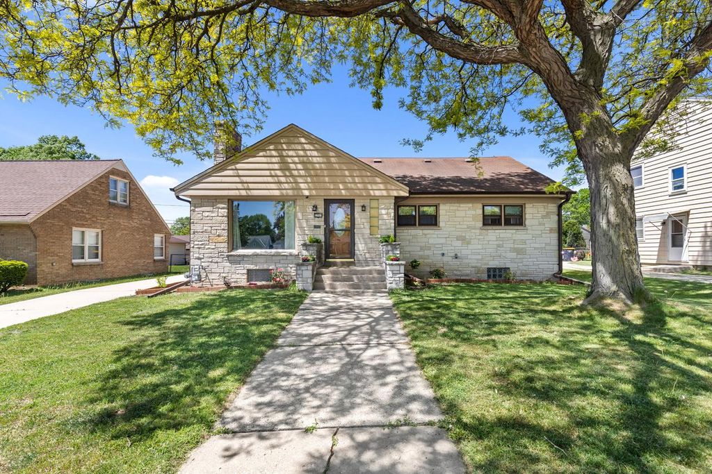 Photo of 2781 S 76th STREET, West Allis, WI 53219 (MLS # 1963688)
