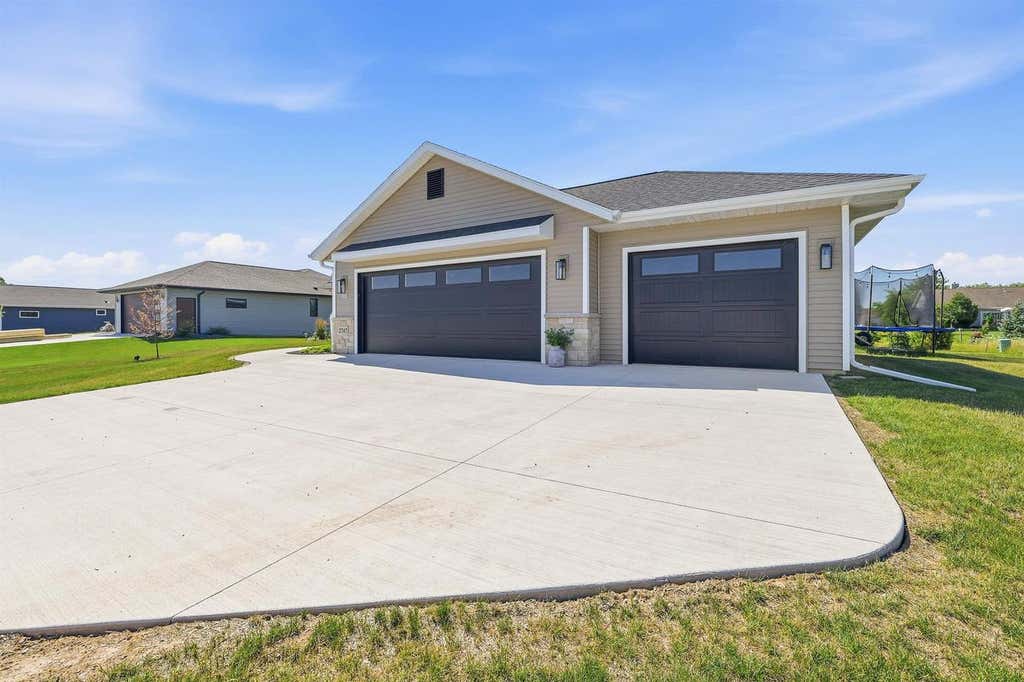 Photo of 2747 Stonebrook DRIVE, Sheboygan, WI 53081 (MLS # 2029538)