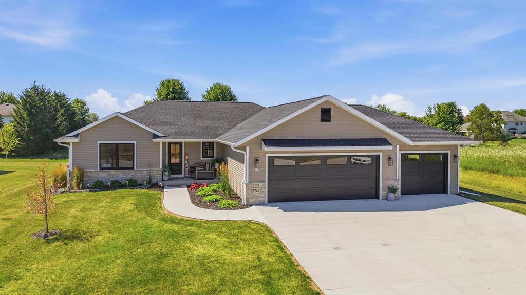 Photo of 2747 Stonebrook DRIVE, Sheboygan, WI 53081 (MLS # 2029538)