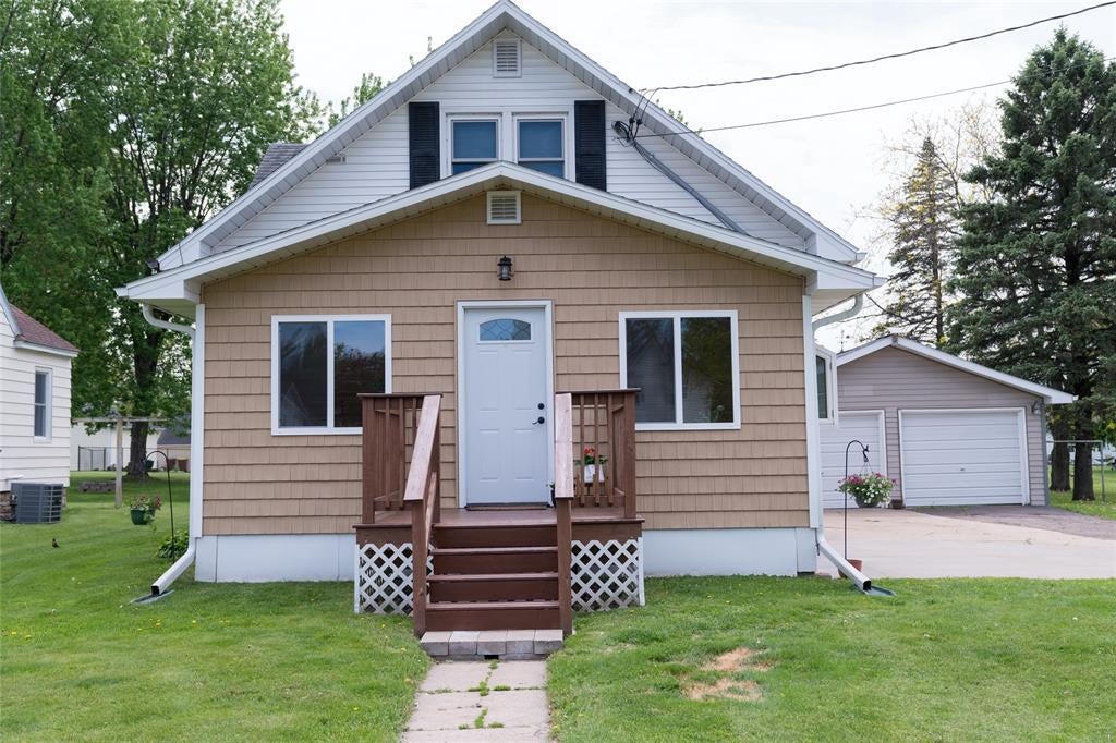 Photo of 551 W Main STREET, Mondovi, WI 54755 (MLS # 1601406)