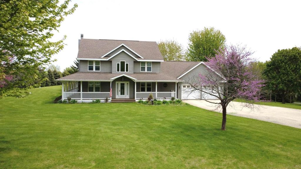 Photo of N9026 Hickory Point ROAD, Beaver Dam, WI 53916 (MLS # 2015835)