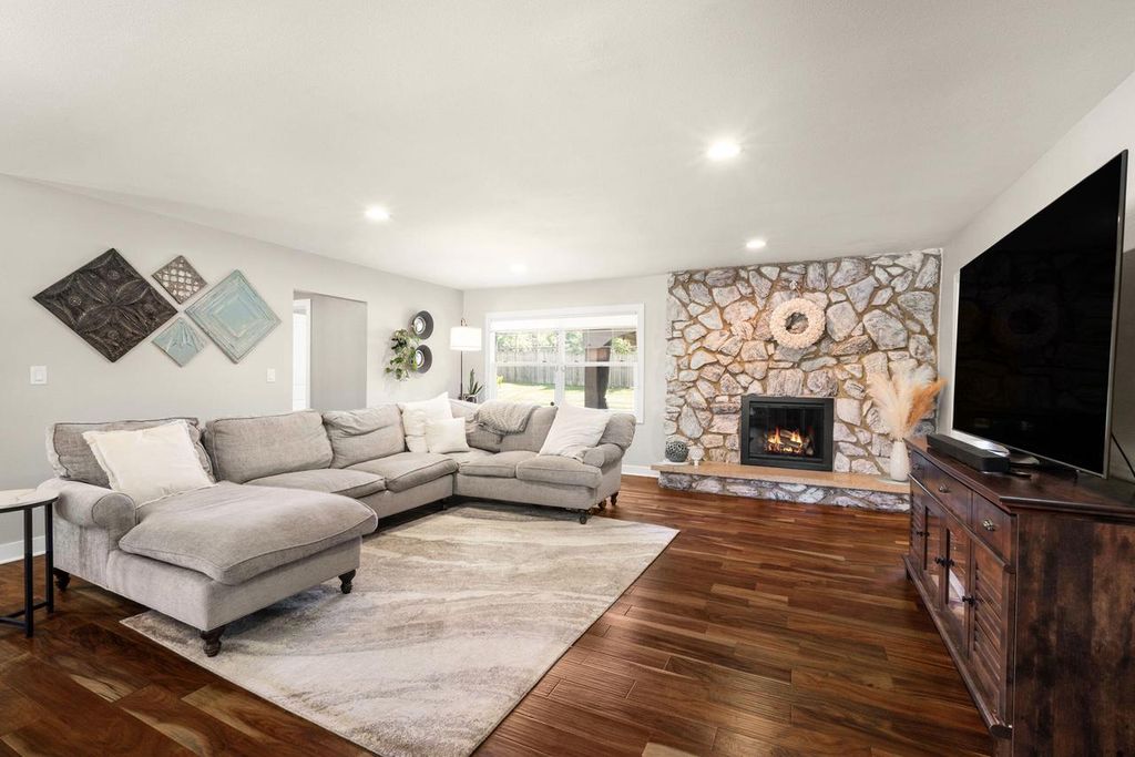 Photo of N97W15817 Burr Oak ROAD, Germantown, WI 53022 (MLS # 1971562)