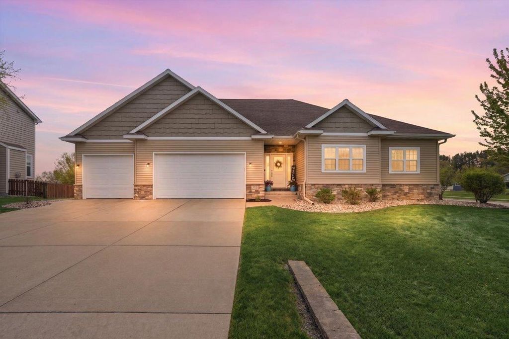 Photo of 7705 Catchfly LANE, Deforest, WI 53532 (MLS # 2022616)