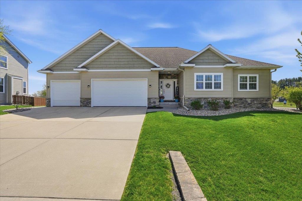 Photo of 7705 Catchfly LANE, Deforest, WI 53532 (MLS # 2022616)