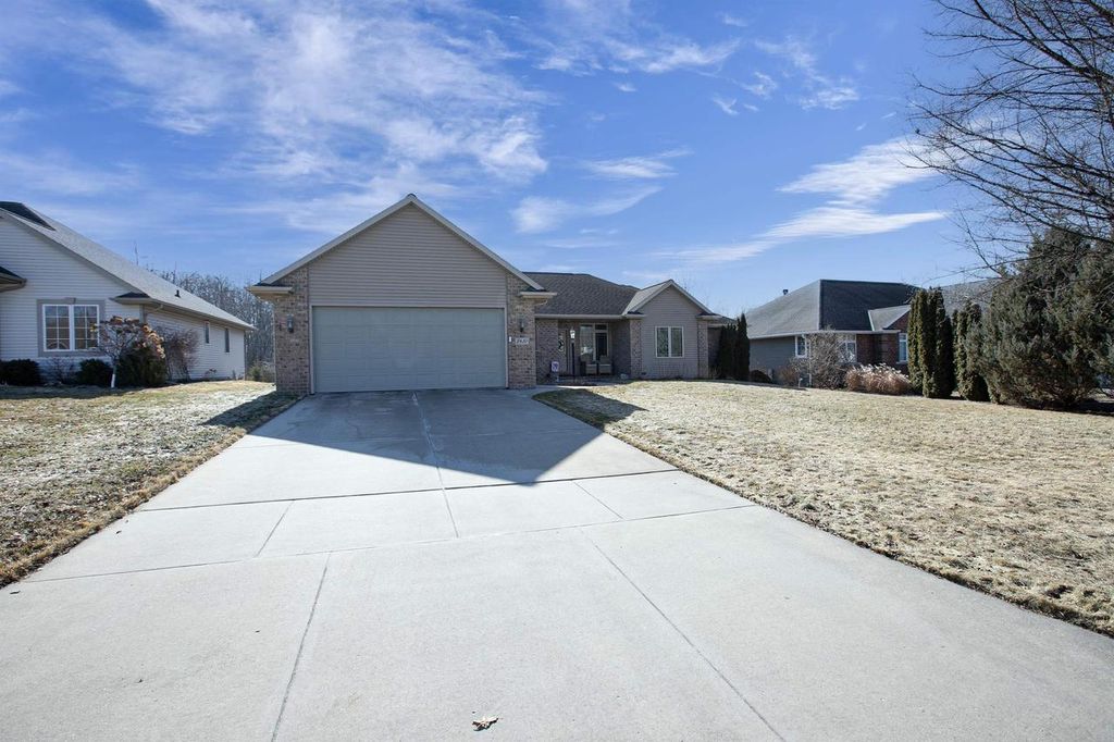 Photo of 2430 Wilder STREET, Green Bay, WI 54311 (MLS # 50321964)