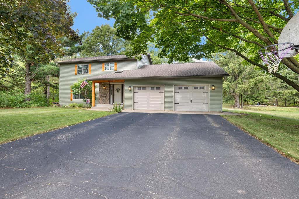 Photo of 225400 Indigo DRIVE, Wausau, WI 54401 (MLS # 22603948)