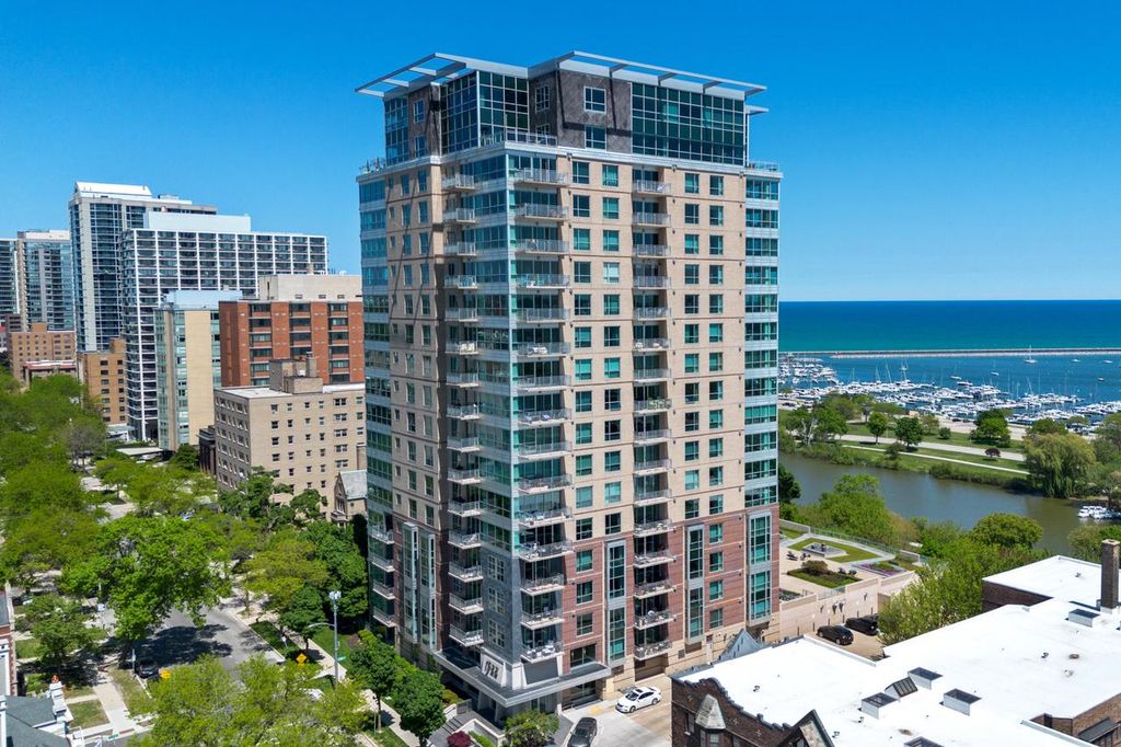 Photo of 1522 N Prospect AVENUE #1704, Milwaukee, WI 53202 (MLS # 1964165)
