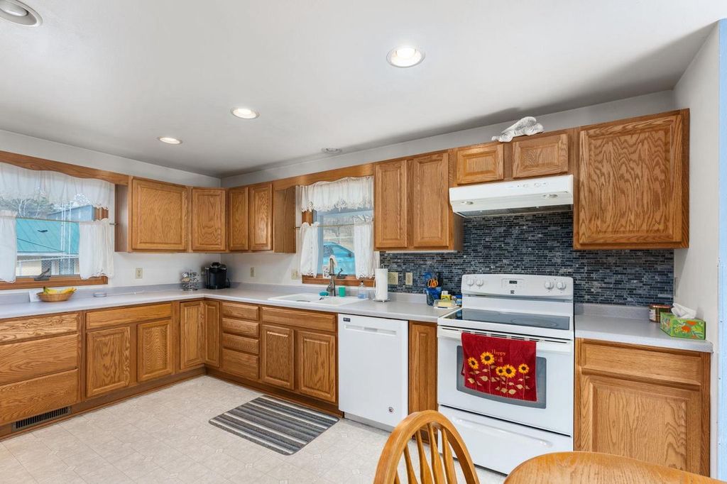 Photo of 425 Main STREET, Loganville, WI 53943 (MLS # 2017281)