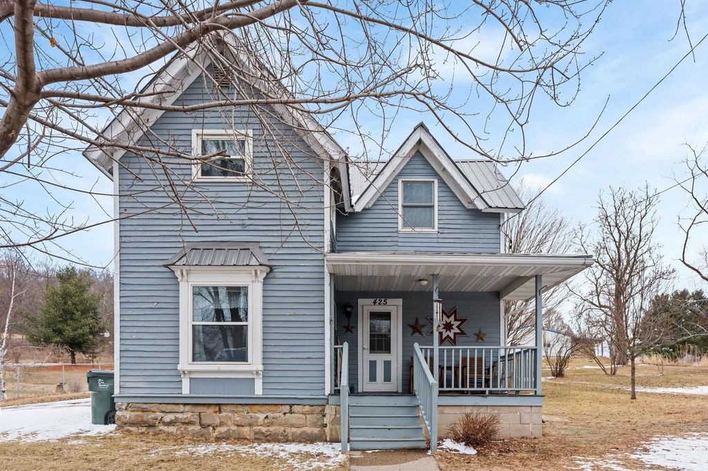 Photo of 425 Main STREET, Loganville, WI 53943 (MLS # 2017281)