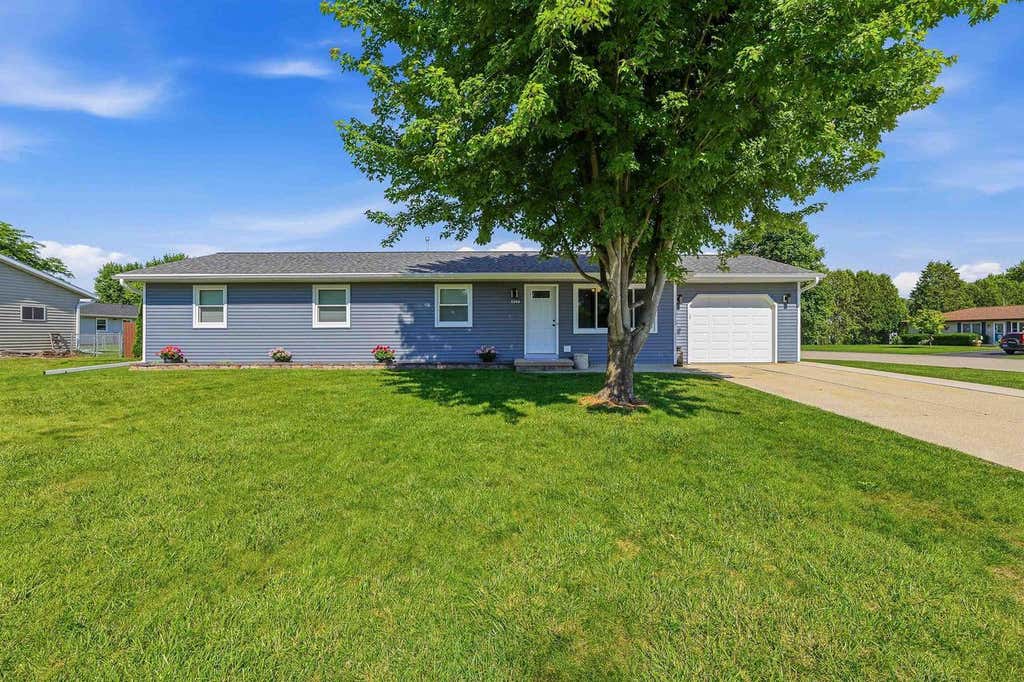 Photo of 1103 Lombardi LANE, Beaver Dam, WI 53916 (MLS # 2026585)