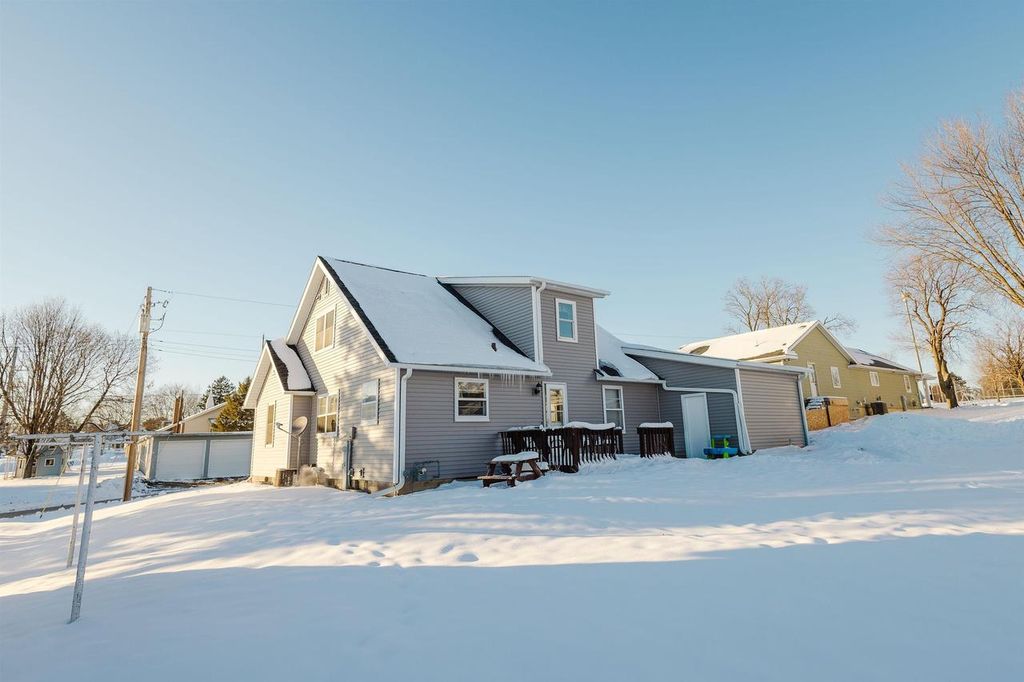 Photo of 334 Highland STREET, Belmont, WI 53510 (MLS # 2013441)