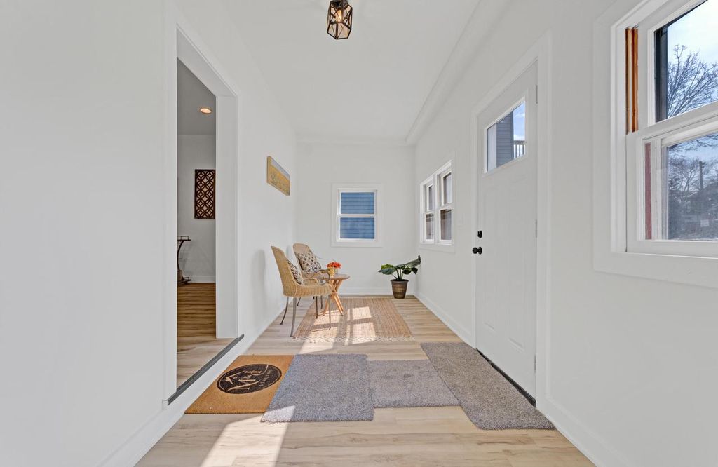 Photo of 2664 S Clement AVENUE, Milwaukee, WI 53207 (MLS # 1956043)