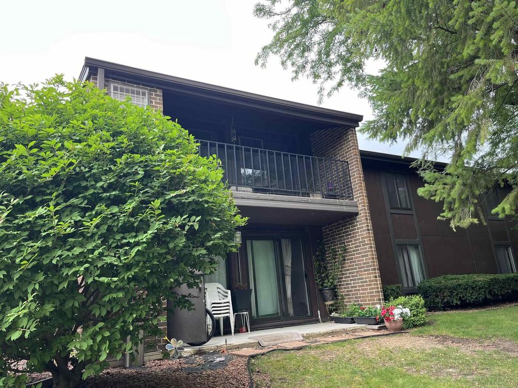 Photo of 3114 Creek View DRIVE #3, Middleton, WI 53562 (MLS # 2009441)