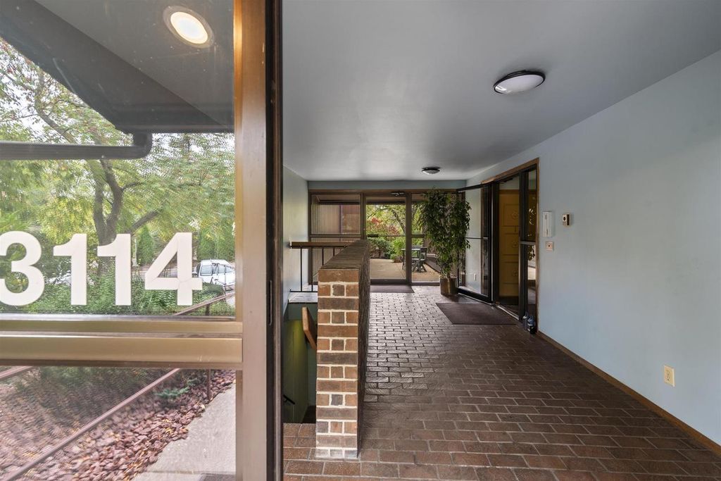 Photo of 3114 Creek View DRIVE #3, Middleton, WI 53562 (MLS # 2009441)