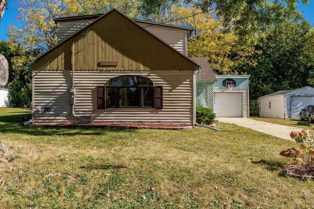 Photo of 1629 MOORE STREET, Beloit, WI 53511 (MLS # 2011134)