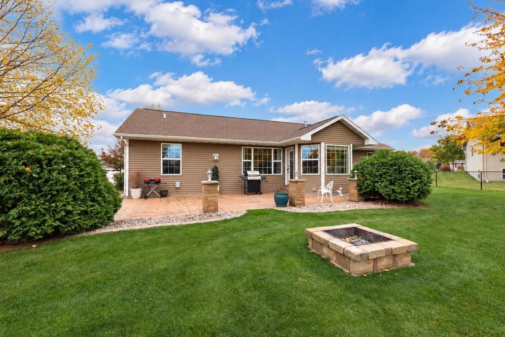 Photo of W6296 Elpaso DRIVE, Greenville, WI 54942 (MLS # 50335045)