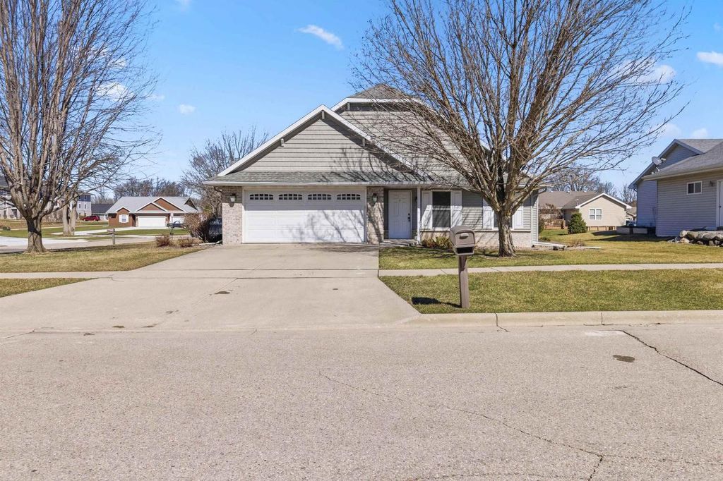 Photo of 4011 Greenbriar DRIVE #1, Janesville, WI 53546 (MLS # 2019273)
