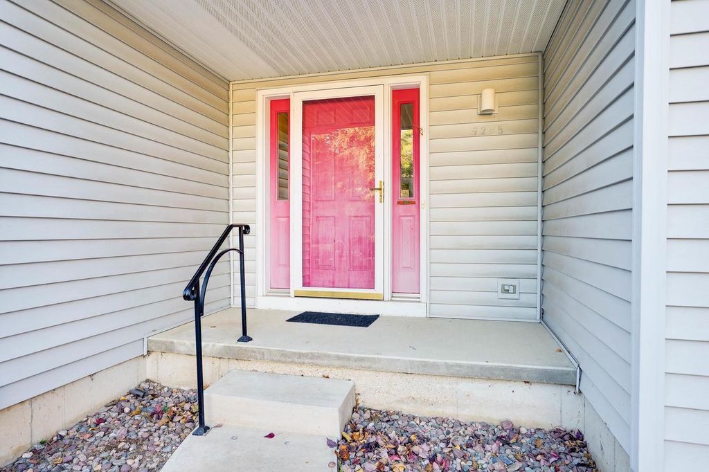 Photo of 7265 W Valley Ridge DRIVE, Madison, WI 53719 (MLS # 2011614)