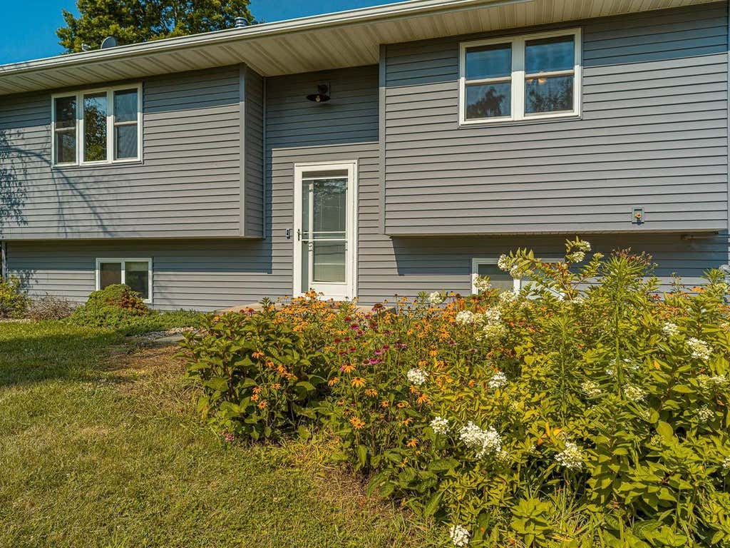 Photo of N9595 Highway 92 ROAD, Belleville, WI 53508 (MLS # 2029775)