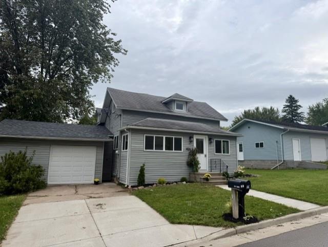 Photo of 302 W Miller STREET, Greenwood, WI 54437 (MLS # 22604639)