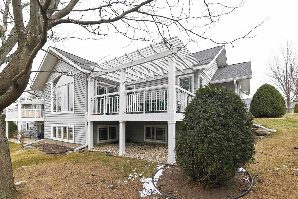 Photo of 1616 Dewberry DRIVE, Madison, WI 53719 (MLS # 2016556)