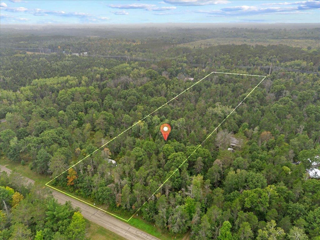 Photo of N7141 Mickey ROAD, Crivitz, WI 54114 (MLS # 50333052)