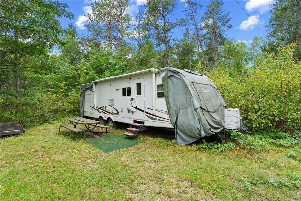 Photo of N7141 Mickey ROAD, Crivitz, WI 54114 (MLS # 50333052)